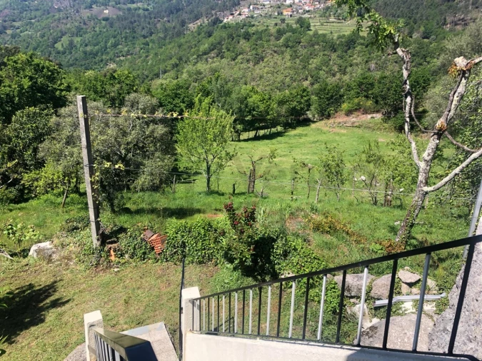 Quinta T3 para Arrendamento em Covelo do Geres Foto 14