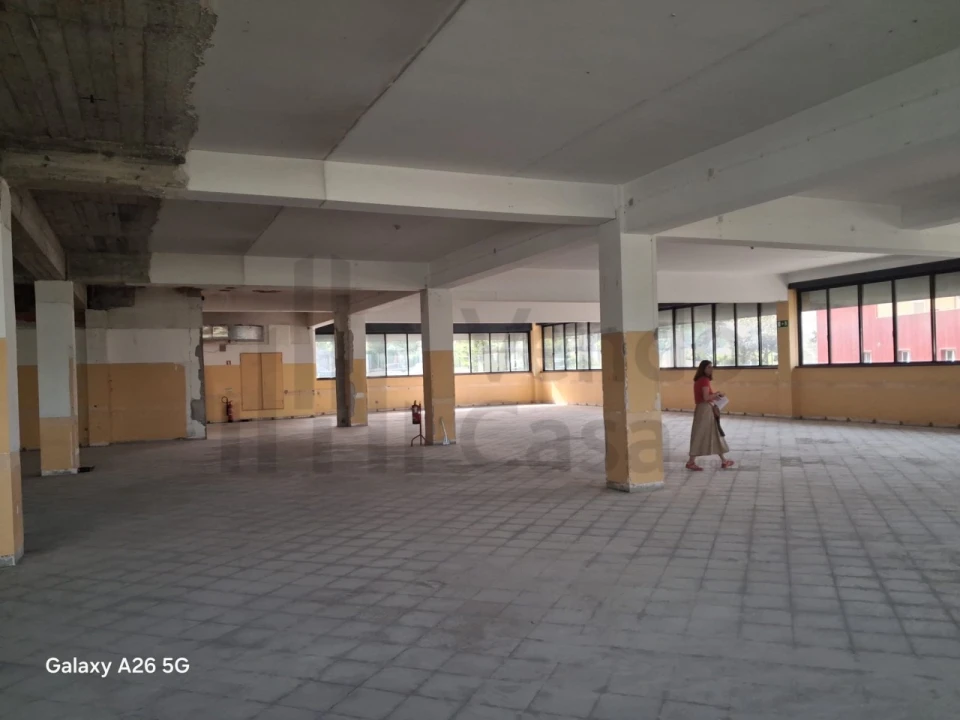 Prédio para Arrendamento em Braga (Maximinos, Sé e Cividade) Foto 5