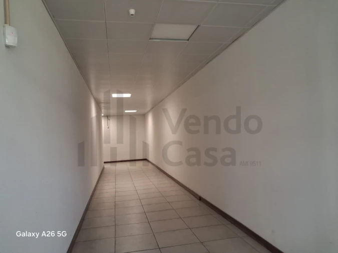 Prédio para Arrendamento em Braga (Maximinos, Sé e Cividade) Foto 9