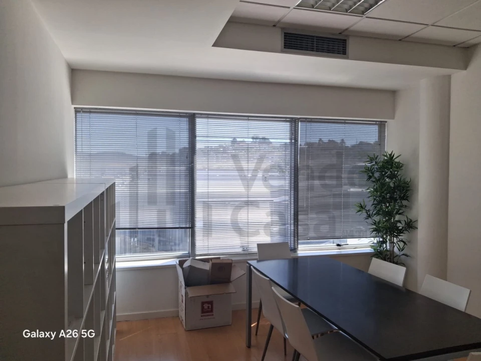 Prédio para Arrendamento em Ferreiros e Gondizalves Foto 7