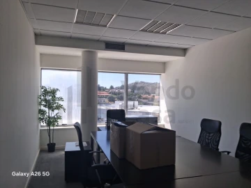 Prédio para Arrendamento em Ferreiros e Gondizalves