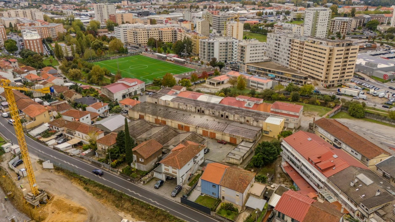 Armazém para Venda em Braga (São José de São Lázaro e São João do Souto) Foto 1