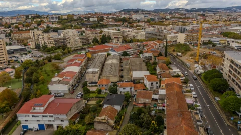 Armazém para Venda em Braga (São José de São Lázaro e São João do Souto)