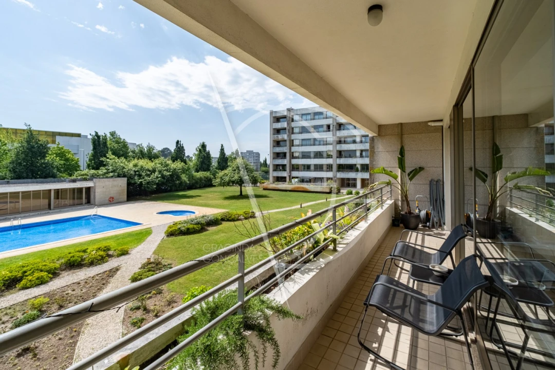Apartamento T3 para Venda em Castêlo da Maia Foto 1
