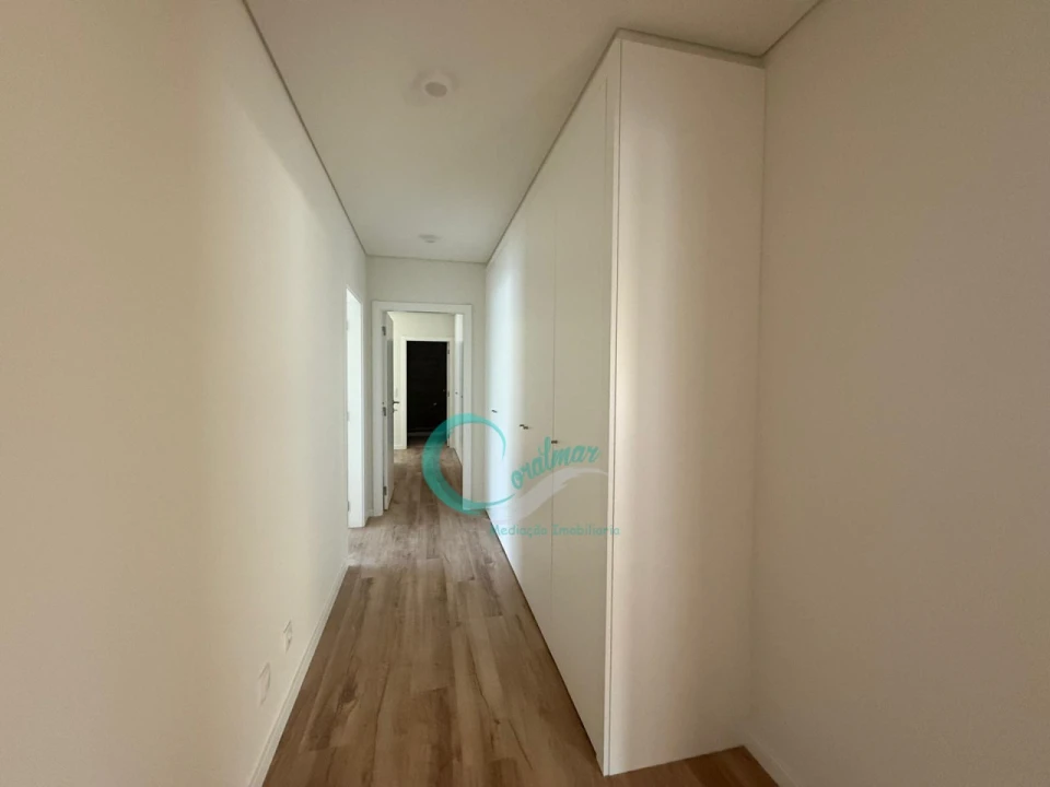 Apartamento T3 para Venda em Almada, Cova da Piedade, Pragal e Cacilhas Foto 8