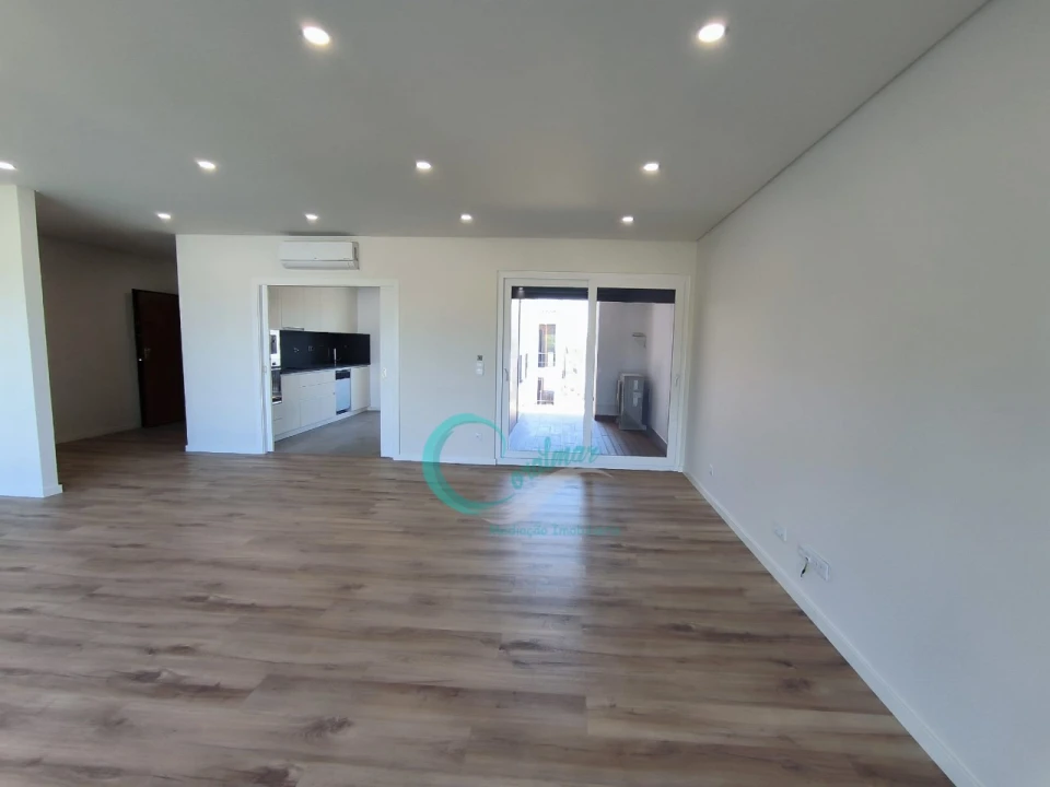 Apartamento T3 para Venda em Almada, Cova da Piedade, Pragal e Cacilhas Foto 5