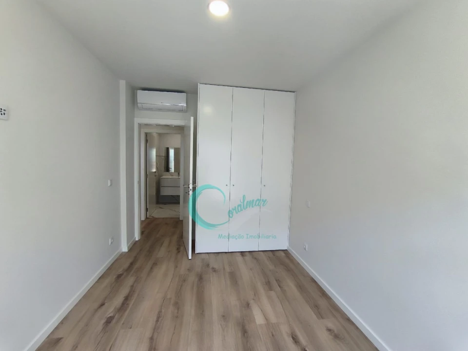 Apartamento T3 para Venda em Almada, Cova da Piedade, Pragal e Cacilhas Foto 16