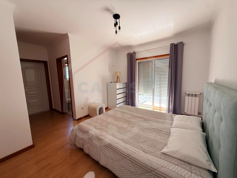 Moradia T4 para Venda em Alquerubim Foto 25
