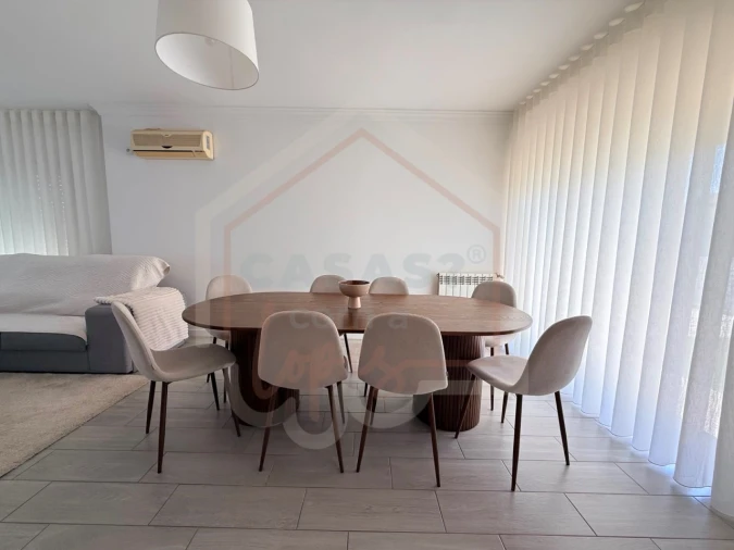Moradia T4 para Venda em Alquerubim Foto 5