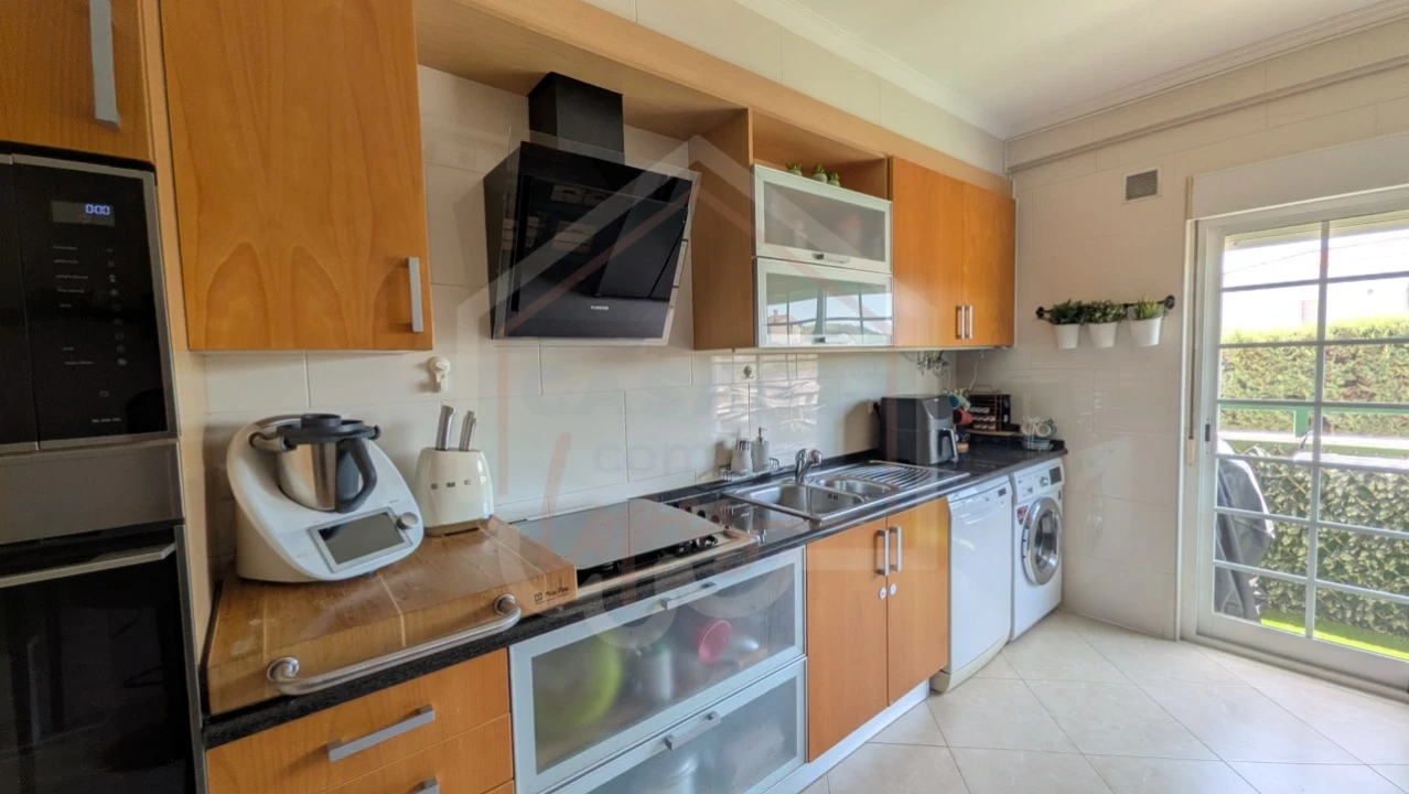 Apartamento T3 para Venda em Carregado e Cadafais Foto 2