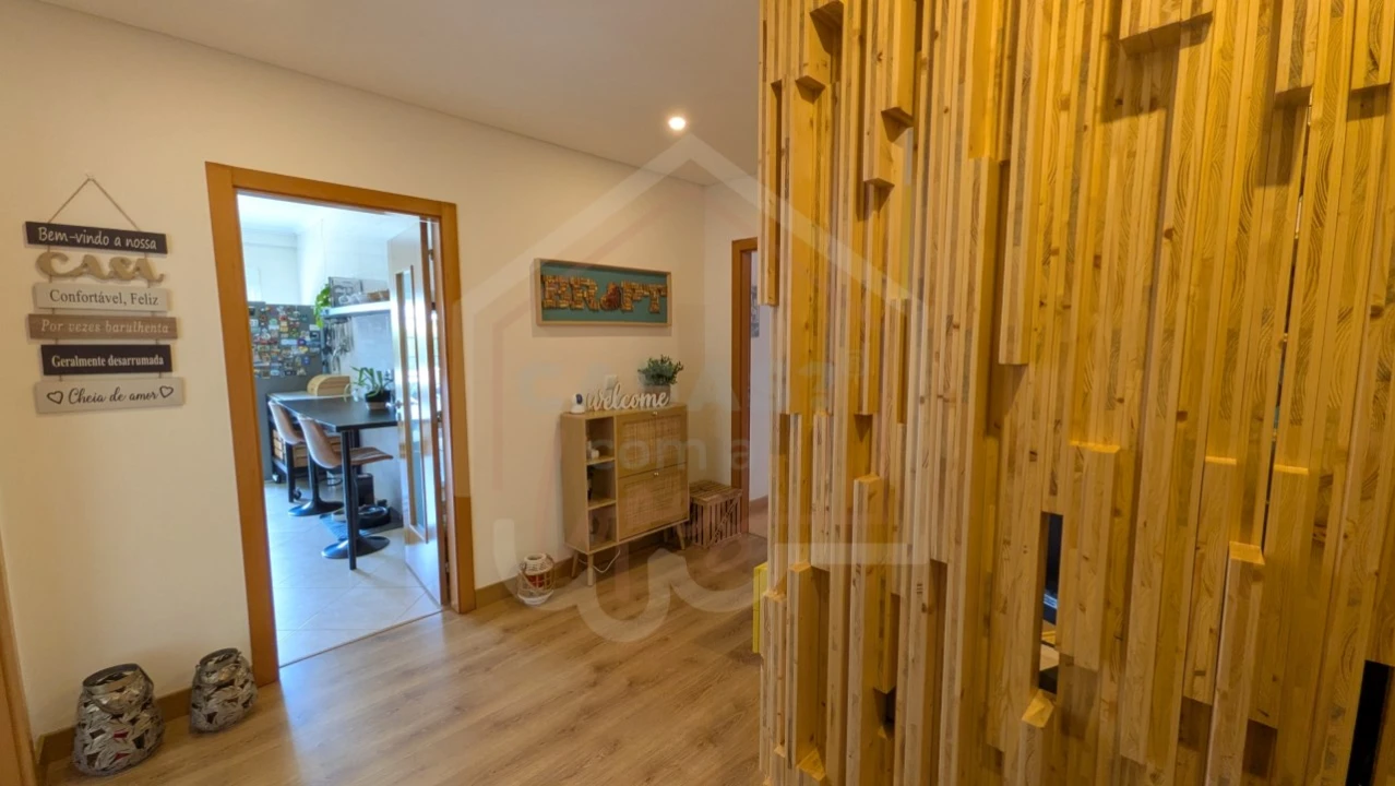 Apartamento T3 para Venda em Carregado e Cadafais Foto 9