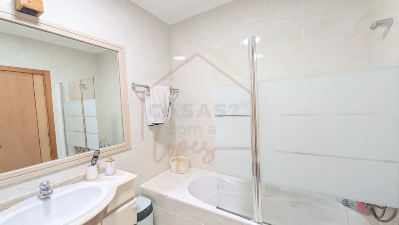 Apartamento T3 para Venda em Carregado e Cadafais Foto 27