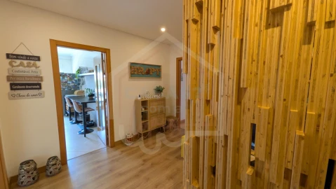 Apartamento T3 para Venda em Carregado e Cadafais