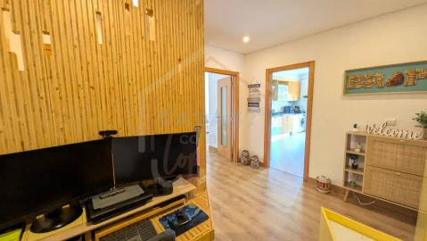 Apartamento T3 para Venda em Carregado e Cadafais