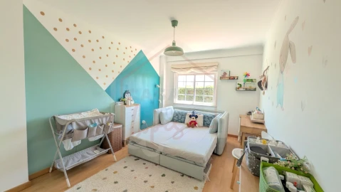 Apartamento T3 para Venda em Carregado e Cadafais
