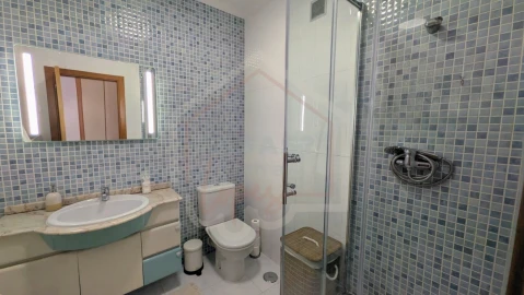 Apartamento T3 para Venda em Carregado e Cadafais