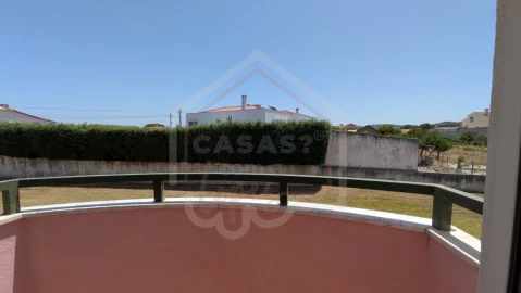 Apartamento T3 para Venda em Carregado e Cadafais