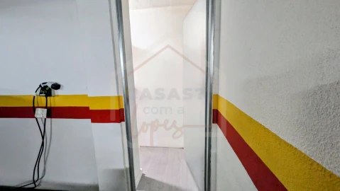 Apartamento T3 para Venda em Carregado e Cadafais