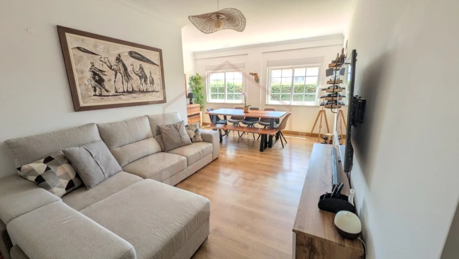 Apartamento T3 para Venda em Carregado e Cadafais Foto 14