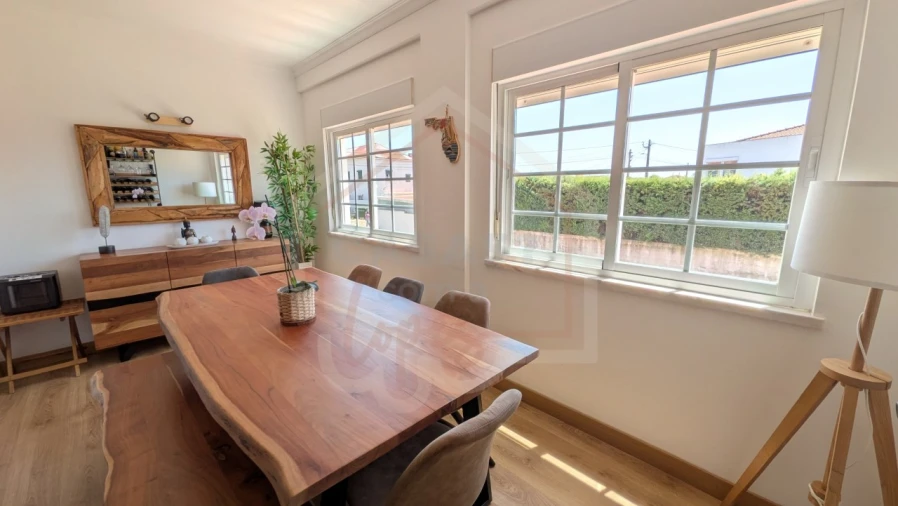 Apartamento T3 para Venda em Carregado e Cadafais Foto 16