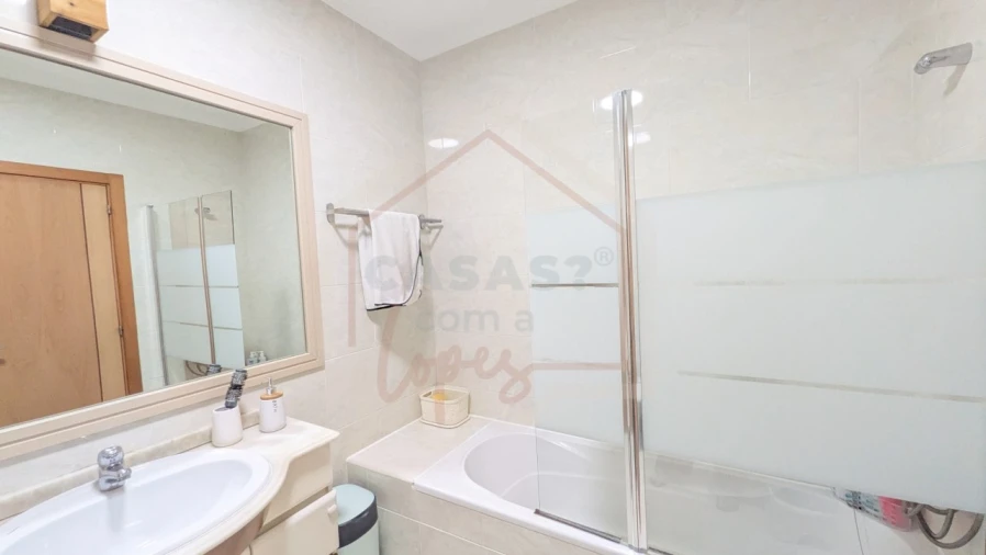 Apartamento T3 para Venda em Carregado e Cadafais Foto 27