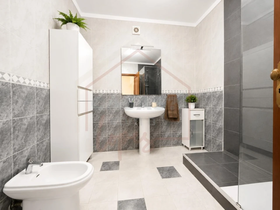 Apartamento T2 para Venda em Gafanha da Nazaré Foto 12
