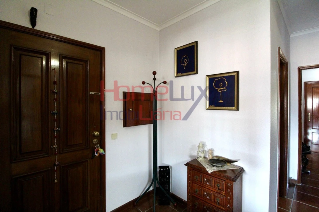 Apartamento T3 para Venda em Fânzeres e São Pedro da Cova Foto 4