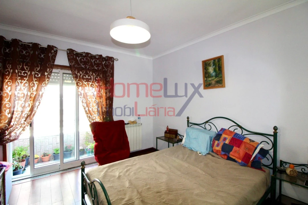 Apartamento T3 para Venda em Fânzeres e São Pedro da Cova Foto 12