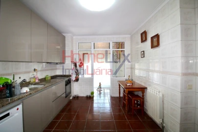 Apartamento T3 para Venda em Fânzeres e São Pedro da Cova