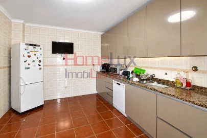 Apartamento T3 para Venda em Fânzeres e São Pedro da Cova