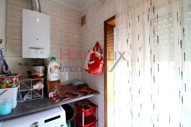 Apartamento T3 para Venda em Fânzeres e São Pedro da Cova Foto 9