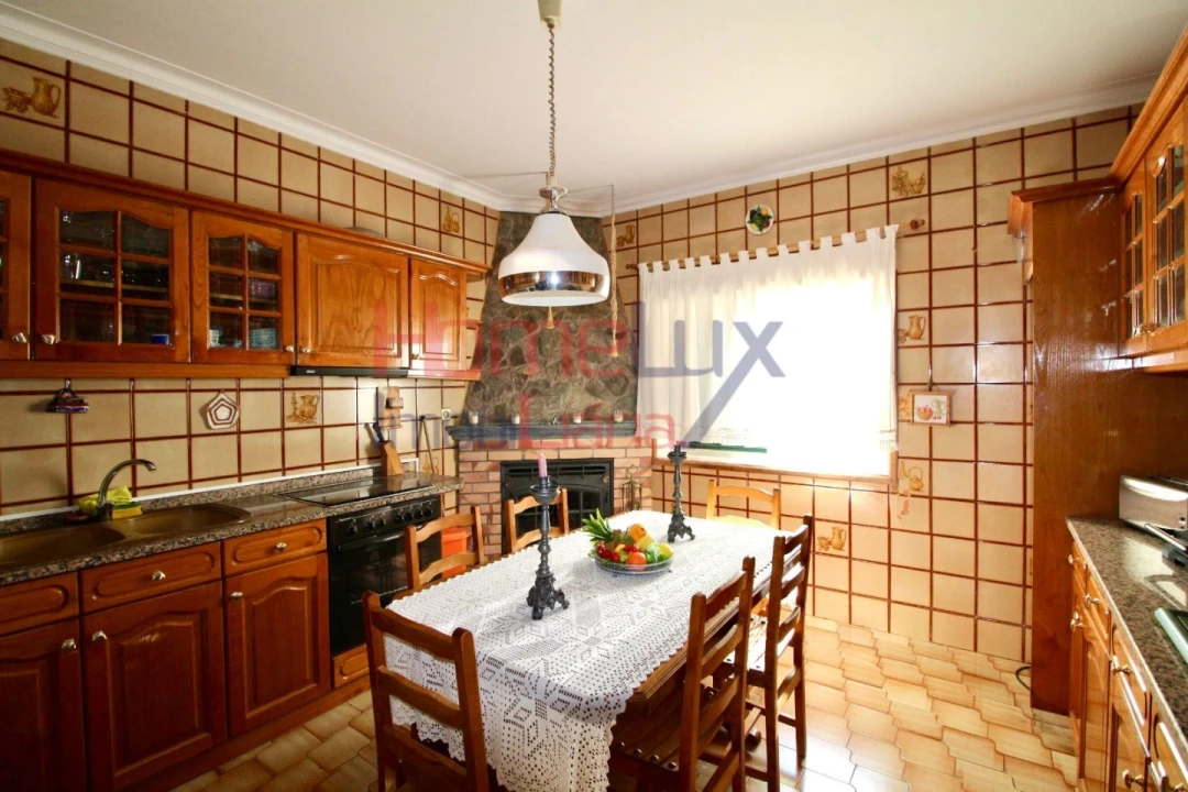Moradia T4 para Venda em Britiande Foto 26