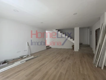 Moradia T3 para Venda em Silgueiros