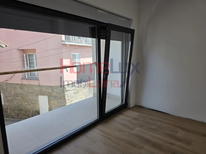 Moradia T3 para Venda em Silgueiros Foto 38