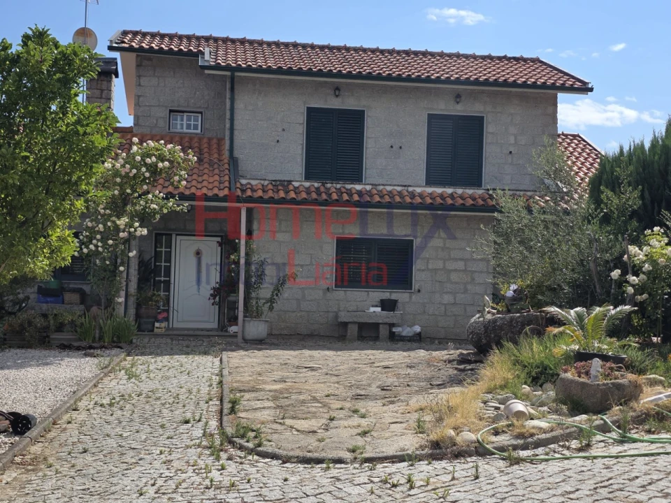 Quinta T3 para Venda em Lamego (Almacave e Sé) Foto 1
