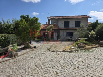 Quinta T3 para Venda em Lamego (Almacave e Sé)