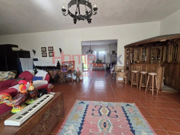 Quinta T3 para Venda em Lamego (Almacave e Sé)