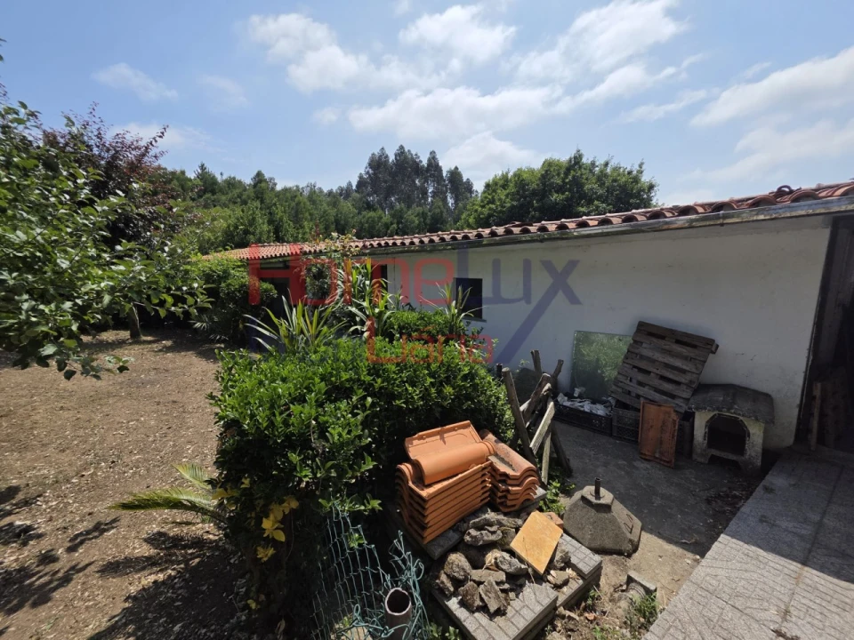 Moradia T4 para Venda em O. Azeméis, Riba-Ul, Ul, Macinhata Seixa, Madail Foto 7