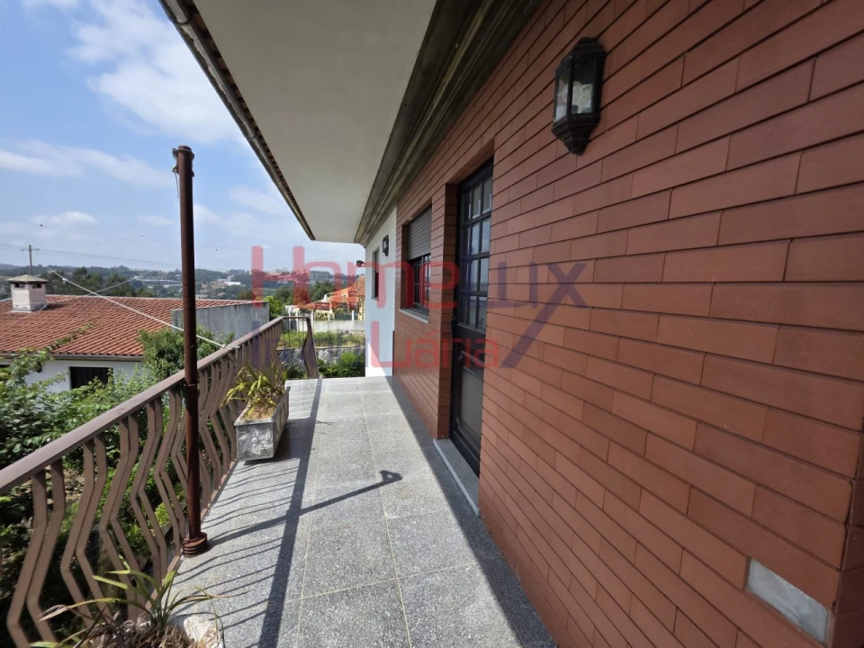 Moradia T4 para Venda em O. Azeméis, Riba-Ul, Ul, Macinhata Seixa, Madail Foto 43