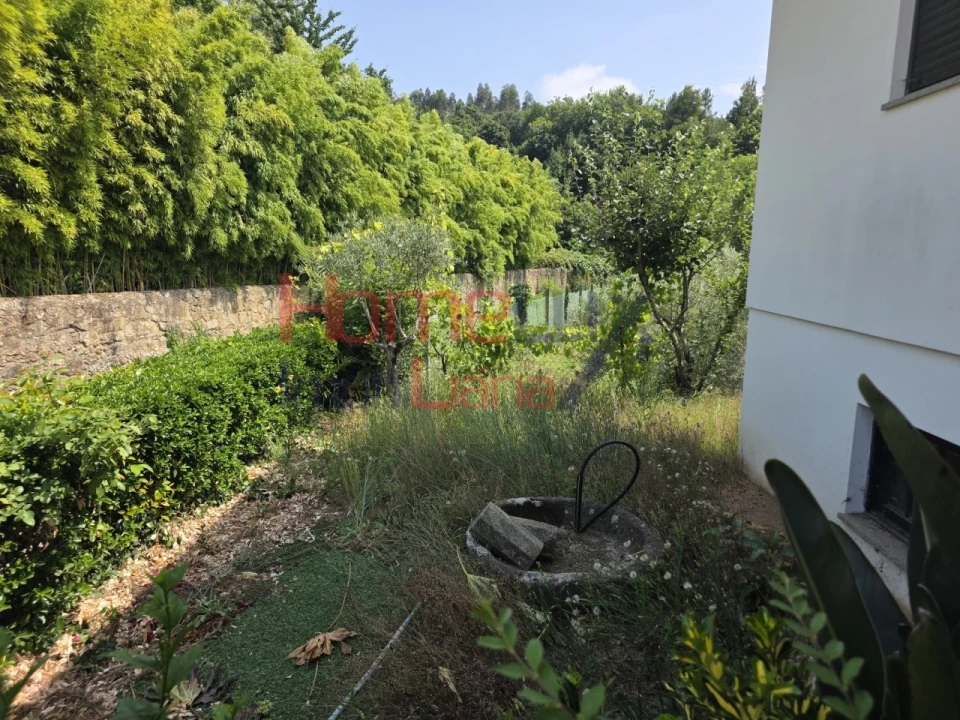 Moradia T4 para Venda em O. Azeméis, Riba-Ul, Ul, Macinhata Seixa, Madail Foto 47