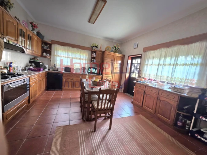Moradia T4 para Venda em O. Azeméis, Riba-Ul, Ul, Macinhata Seixa, Madail Foto 33