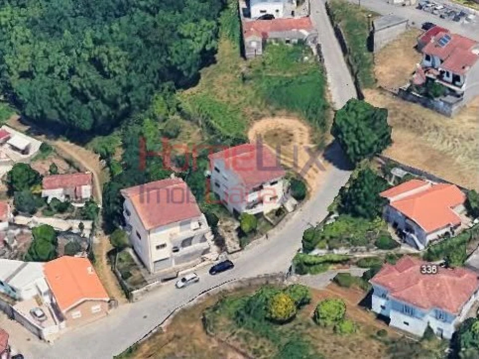 Moradia T6 para Venda em Fânzeres e São Pedro da Cova Foto 2