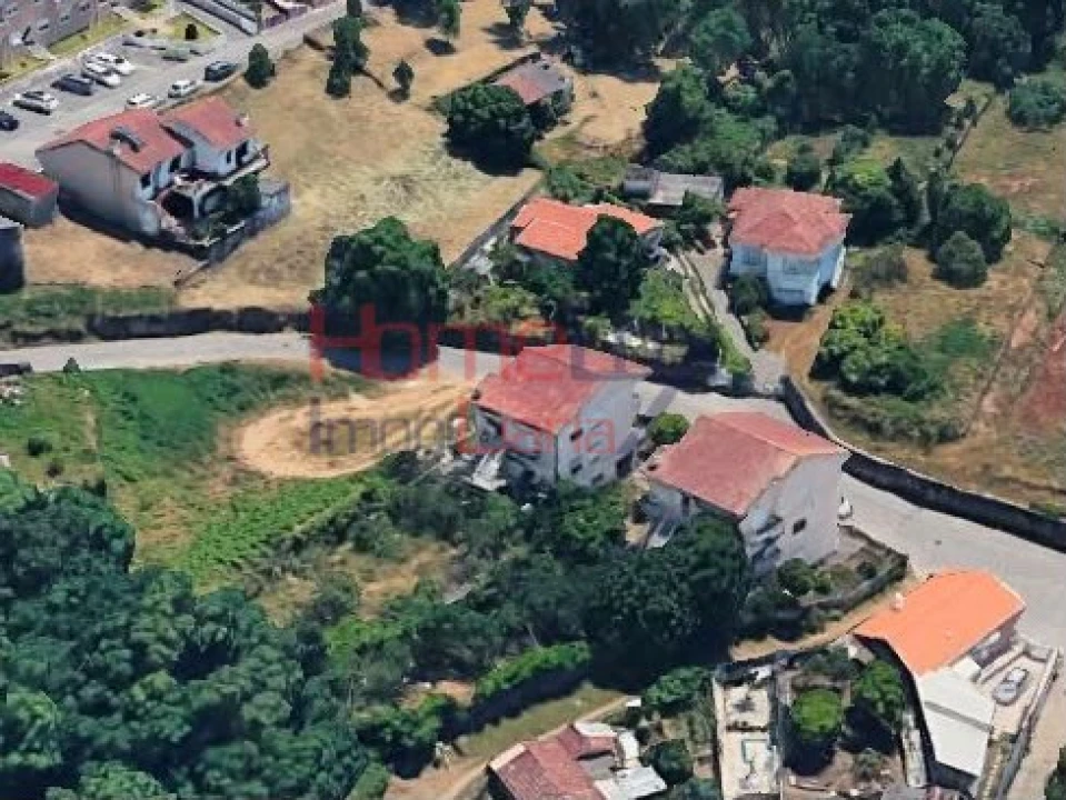 Moradia T6 para Venda em Fânzeres e São Pedro da Cova Foto 4