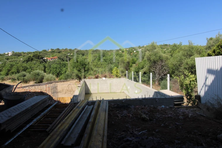 Moradia T4 para Venda em Santa Barbara de Nexe Foto 13