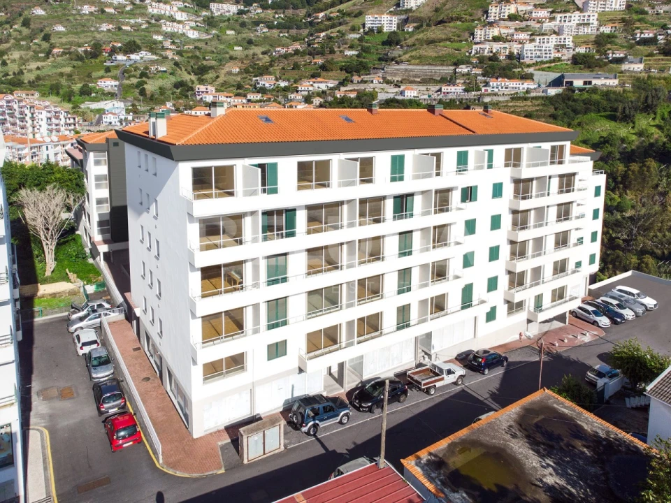 Apartamento T2 para Venda em Caniço Foto 3