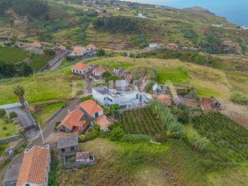 Moradia T3 para Venda em Ponta do Pargo