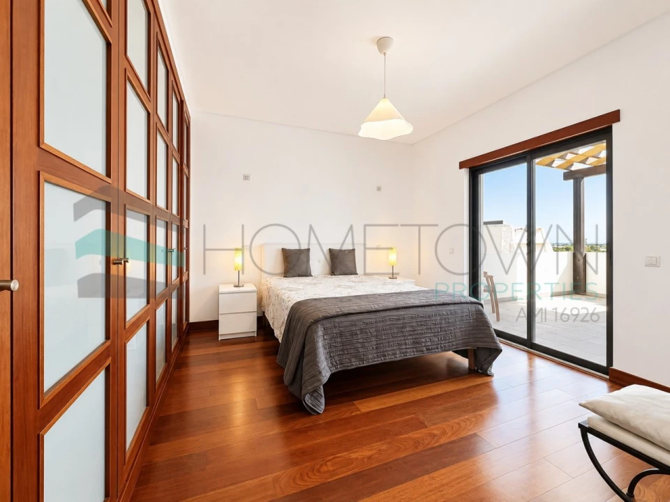 Apartamento T2 para Venda em Quarteira Foto 13