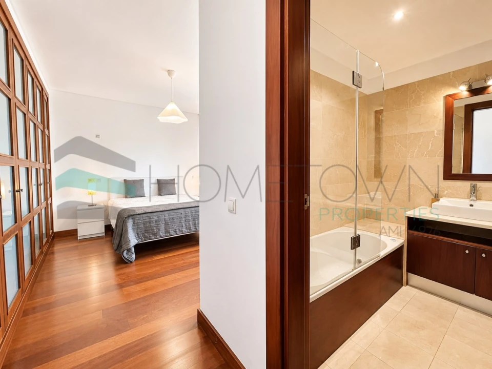 Apartamento T2 para Venda em Quarteira Foto 12