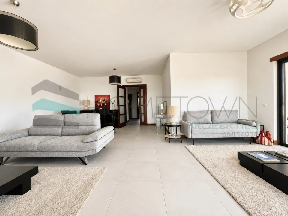 Apartamento T2 para Venda em Quarteira Foto 10