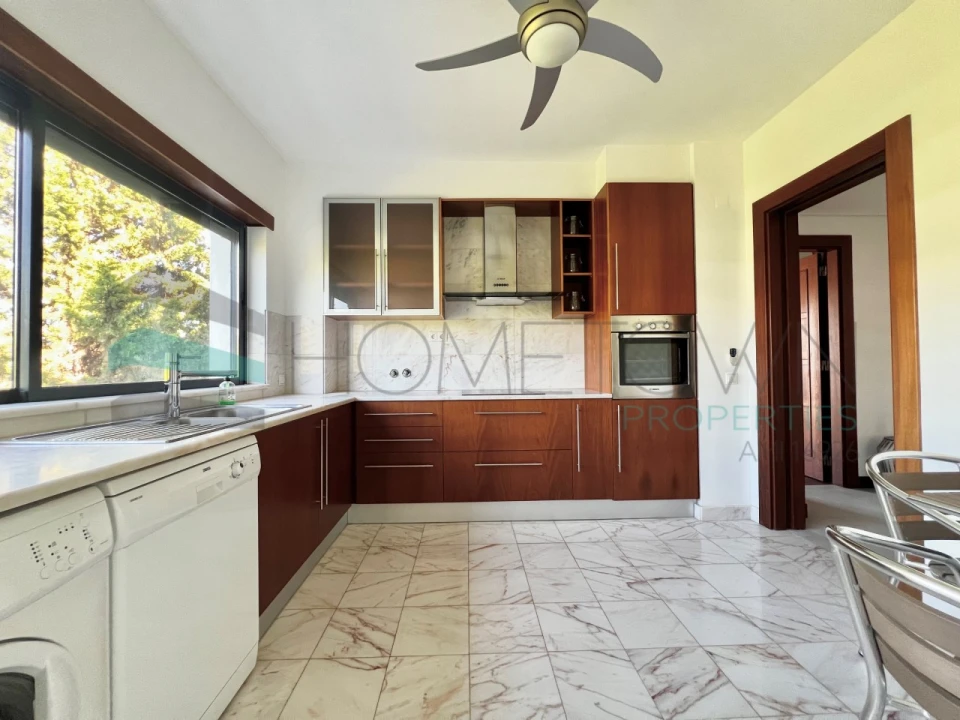 Apartamento T2 para Venda em Quarteira Foto 6